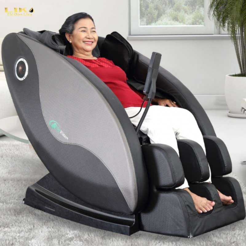 Gợi ý 8 món quà biếu cho người cao tuổi 6 Ghế ngồi massage toàn thân dành cho người lớn tuổi