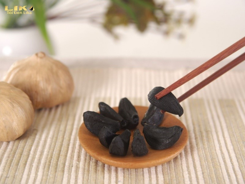 Ăn tỏi đen có tốt cho thận không? Ai không nên ăn tỏi đen? 2 Có nhiều ý kiến trái nhau về việc ăn tỏi đen có tốt cho thận không